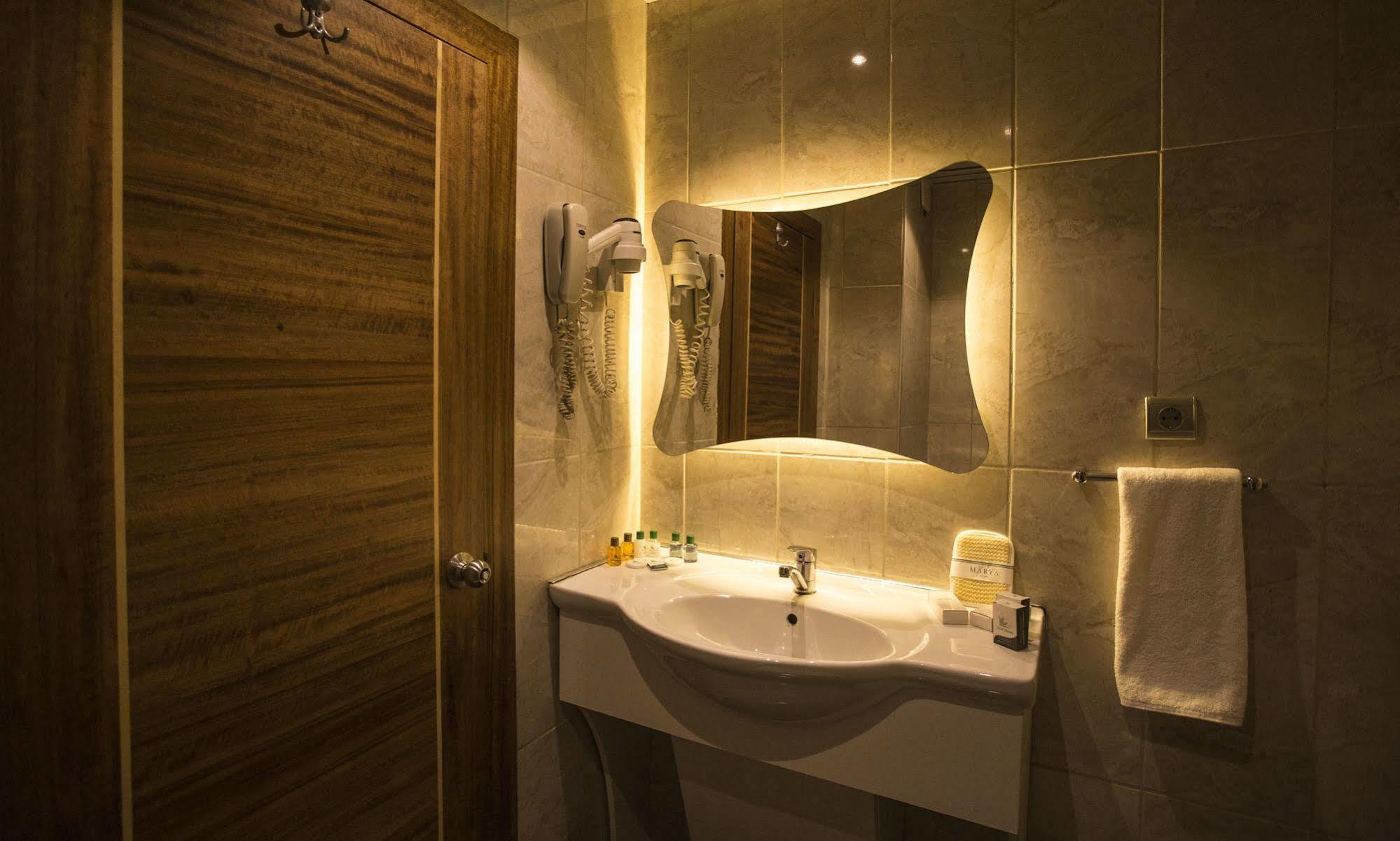 Marya Hotel Ankara Bagian luar foto